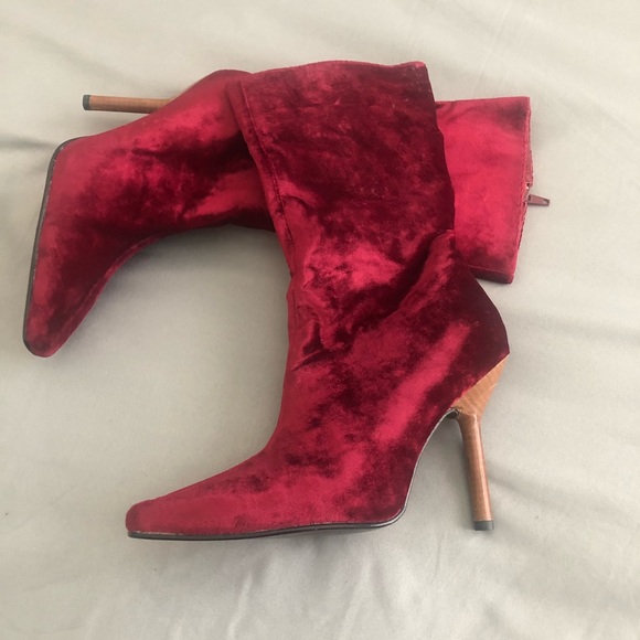 Boots - Picture 3 of 3